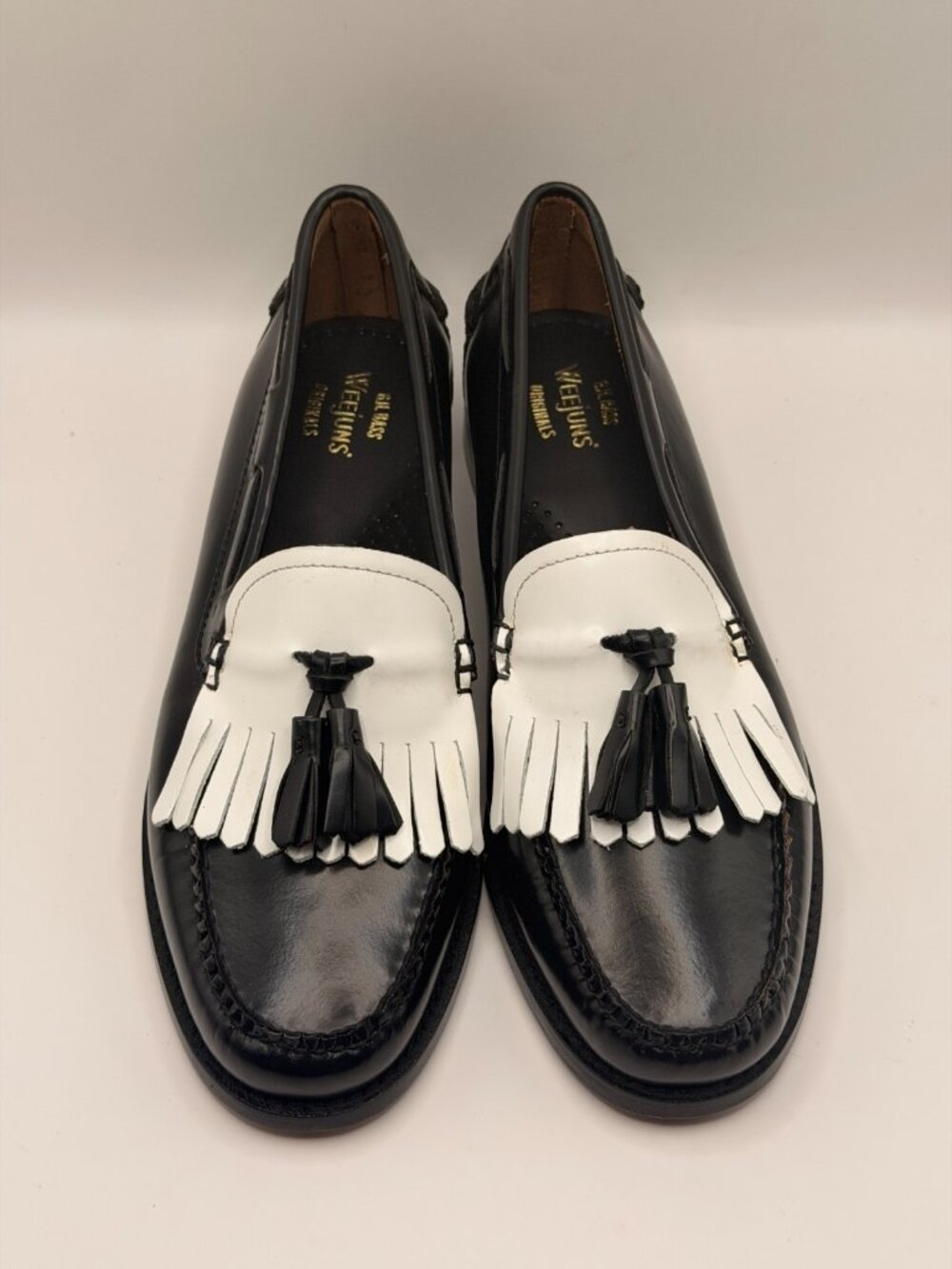 G.H. Bass Womens Esther Weejuns® Black & White Tassel Loafer Sz 9